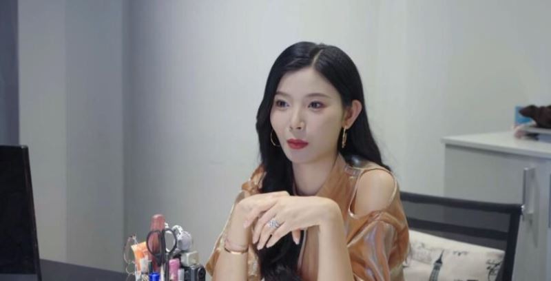 完蛋我被美女包围了手游